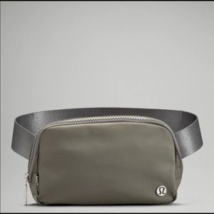 NWT lululemon everywhere belt bag